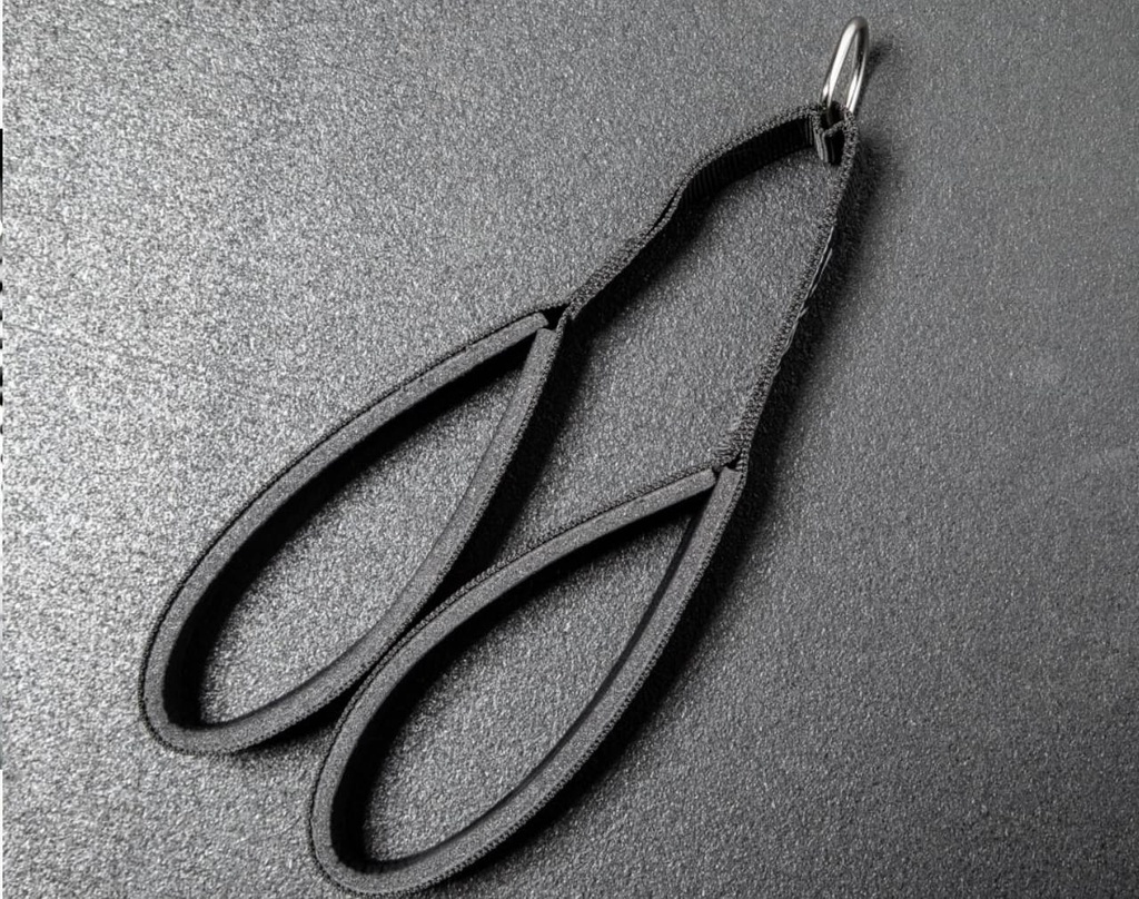 [741] ROGUE TRICEP STRAP - BLACK - AGARRE PARA POLEA